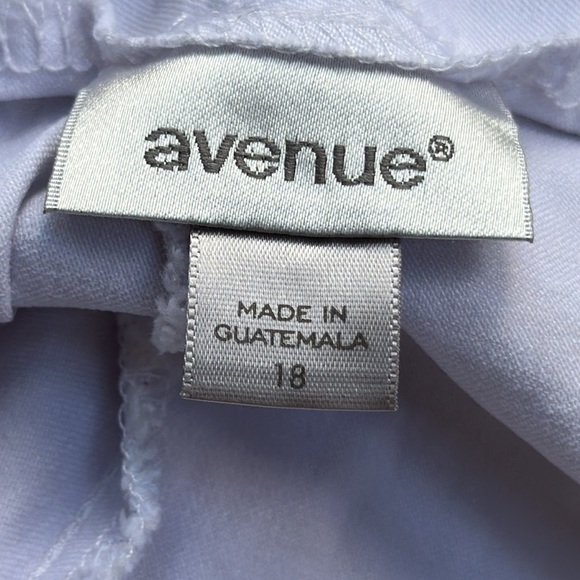 Avenue White Capri Pants with Embellished Cut Outs - Picture 8 of 12